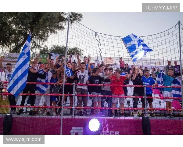 毕尔巴鄂举行盛大游船庆典 百舸争流共庆足球盛事 毕尔巴鄂举行盛大游船庆典 百舸争流共庆足球盛事